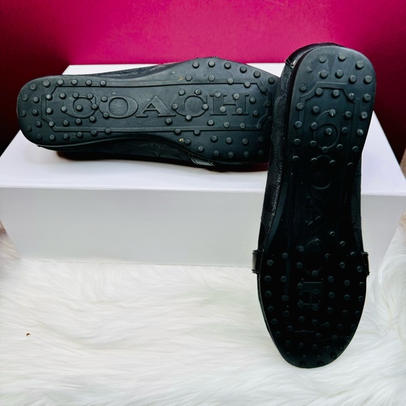 { Coach } : Women's “Felicia” Black Signature Loafers - Picture 6 of 8